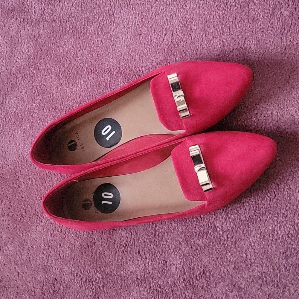 Red seude flats